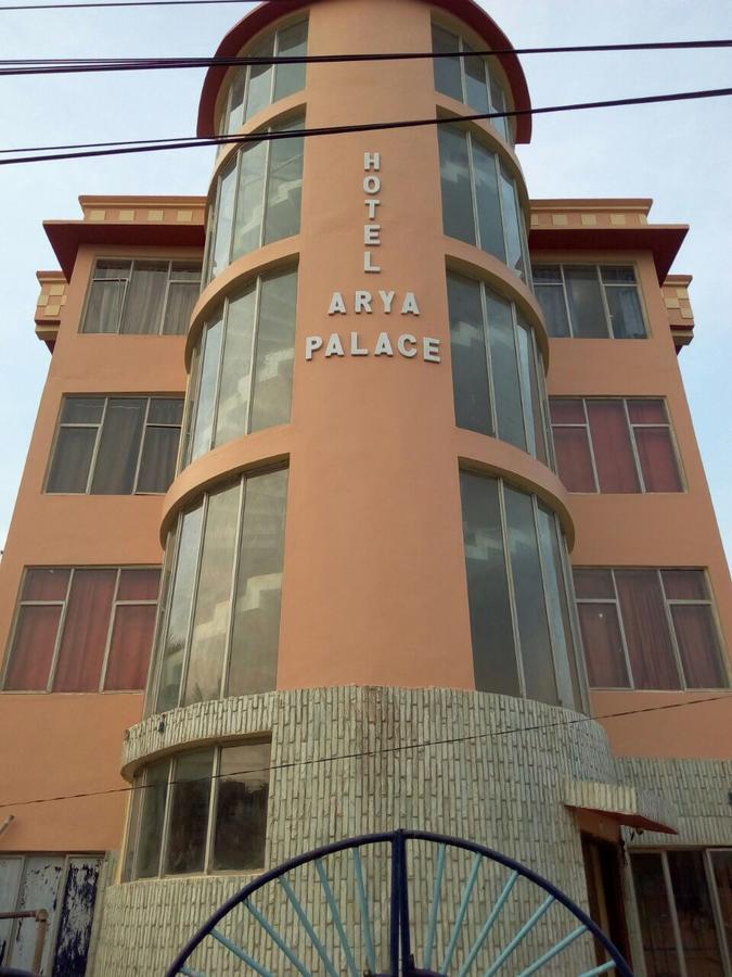Hotel Arya Palace Puri Buitenkant foto