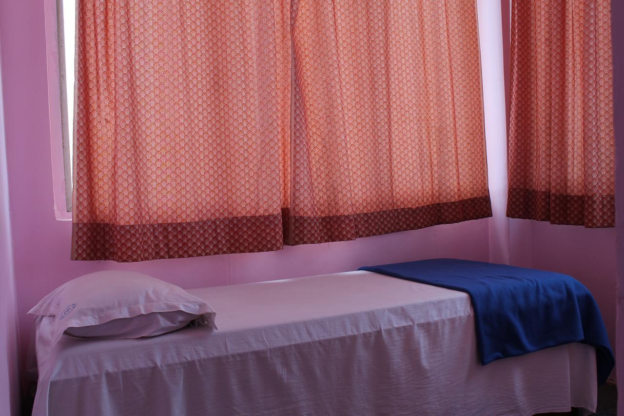 Hotel Arya Palace Puri Buitenkant foto